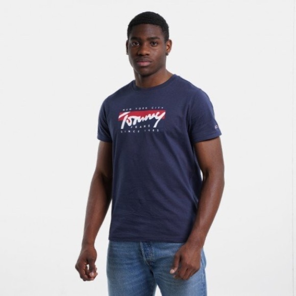 Tommy Hilfiger NWT Retro Vintage Style Graphic Tee Shirt Size Medium - Picture 1 of 11